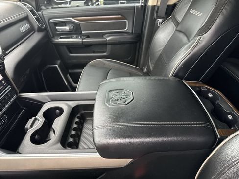 Used 2022 RAM 2500 Laramie AWD/4WD image 25
