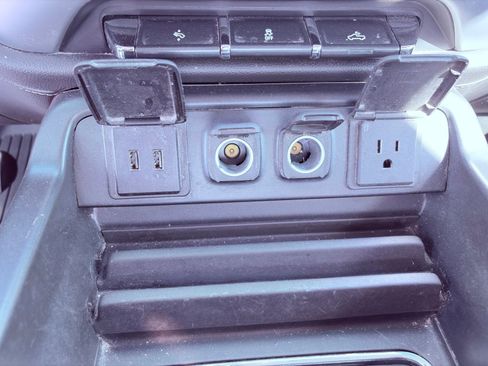 Used 2018 GMC Sierra 1500 SLT w/ SLT Premium Package image 23