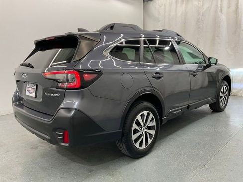 Used 2022 Subaru Outback Premium AWD/4WD image 7