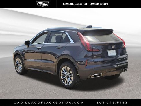 Certified 2025 Cadillac XT4 Premium Luxury AWD/4WD image 3