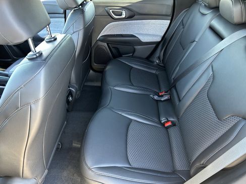 New 2026 Jeep Compass Latitude image 14