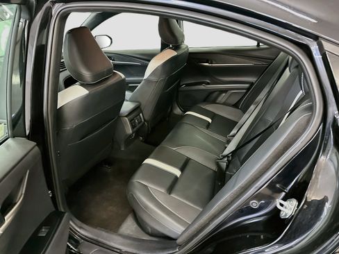 Used 2025 Toyota Camry SE FWD image 29