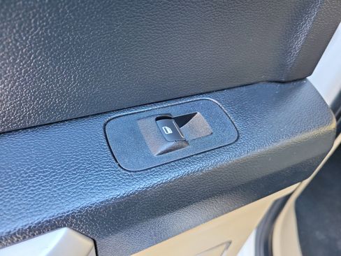 Used 2019 Ford F250 Lariat w/ Lariat Value Package image 20