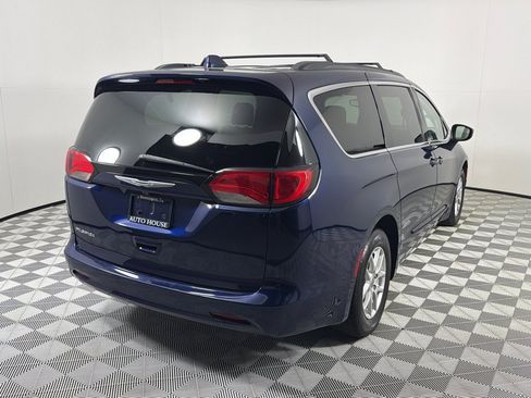 Used 2017 Chrysler Pacifica LX FWD image 5