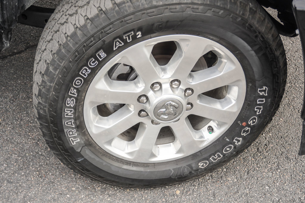 Used 2025 RAM 2500 Laramie w/ Sport Appearance Package AWD/4WD image 2