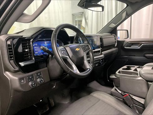 Used 2023 Chevrolet Silverado 1500 LT image 8