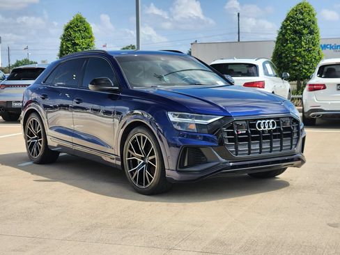 Used 2021 Audi SQ8 Premium Plus w/ SQ8 Black Optic Package AWD/4WD image 3