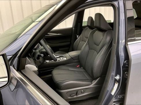 Certified 2026 INFINITI QX60 Luxe w/ Cargo Package AWD/4WD image 8