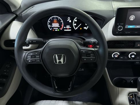 Used 2023 Honda HR-V LX image 36