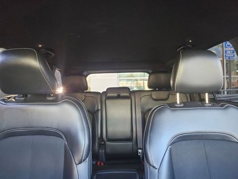 Used 2023 Jeep Grand Cherokee Altitude image 28