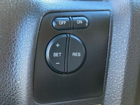 Used 2008 Ford F550 4x4 Regular Cab Super Duty image 17