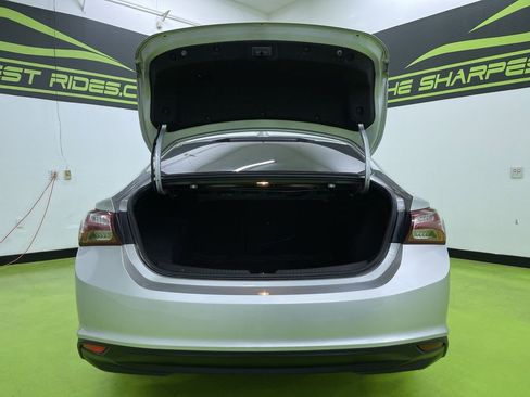 Used 2020 Chevrolet Malibu LT image 9