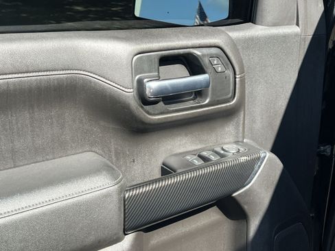 Used 2019 Chevrolet Silverado 1500 LT Trail Boss w/ Convenience Package AWD/4WD image 13
