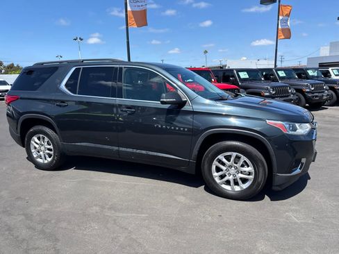 Used 2021 Chevrolet Traverse LT FWD image 7