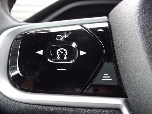 Used 2019 Volvo XC60 T6 Inscription w/ Protection Package AWD/4WD image 25