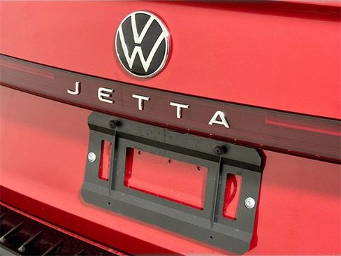 New 2026 Volkswagen Jetta SE image 16