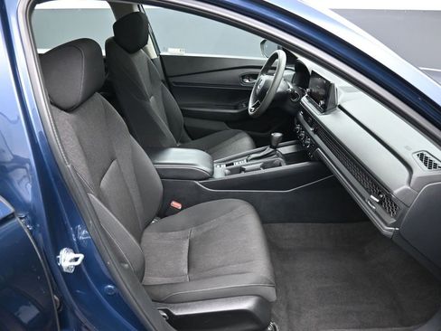 Certified 2023 Honda Accord EX image 25