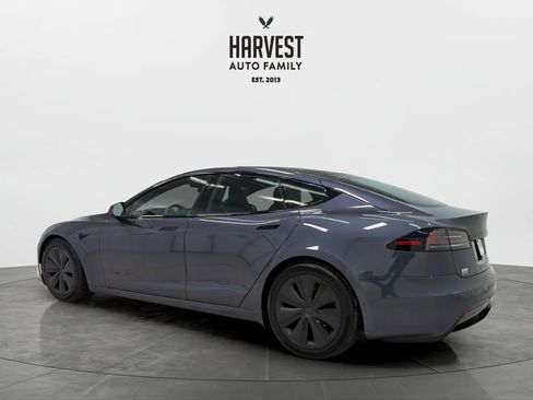 Used 2023 Tesla Model S Standard Range image 3