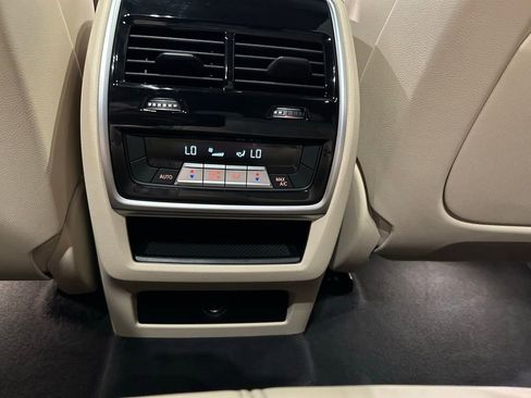 Used 2022 BMW X5 xDrive40i w/ M Sport Package AWD/4WD image 31