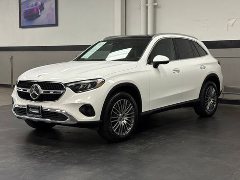Certified 2026 Mercedes-Benz GLC 300 image 6
