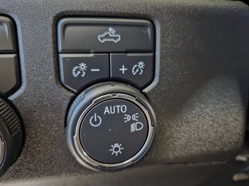 Used 2024 Chevrolet Silverado 1500 LT image 26