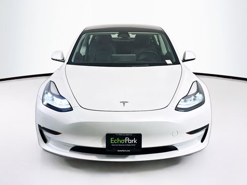 Used 2023 Tesla Model 3 Standard Range RWD image 2