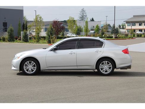 Used 2013 INFINITI G37 x Sedan AWD/4WD image 2