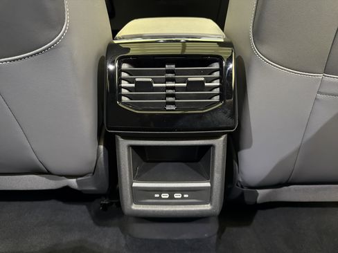 Used 2023 Volkswagen ID.4 Pro S RWD image 29