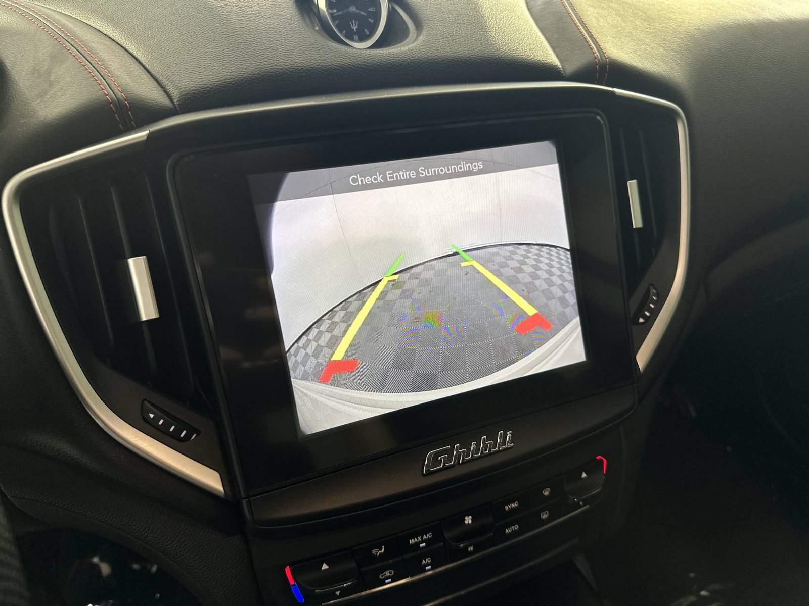 Used 2018 Maserati Ghibli RWD image 21