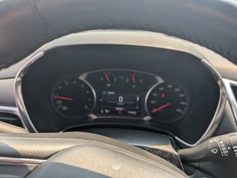 Used 2019 Chevrolet Equinox LT FWD image 18