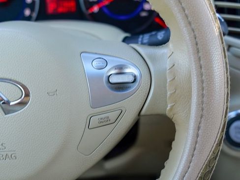 Used 2011 INFINITI FX35 AWD w/ Premium Pkg image 45