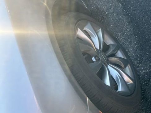 Used 2016 Chrysler 200 S w/ Comfort Group image 10