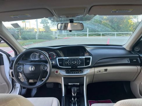 Used 2015 Honda Accord EX image 16