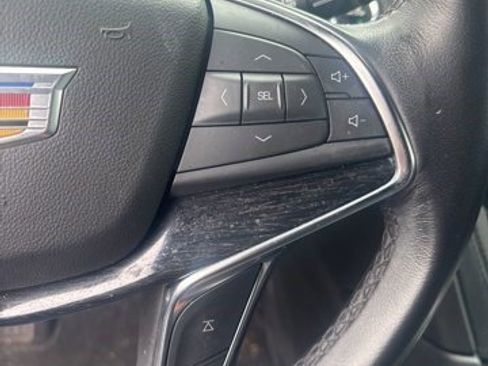 Certified 2023 Cadillac XT5 Premium Luxury AWD/4WD image 16