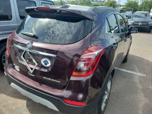 Used 2018 Buick Encore Sport Touring w/ Safety Package FWD image 5