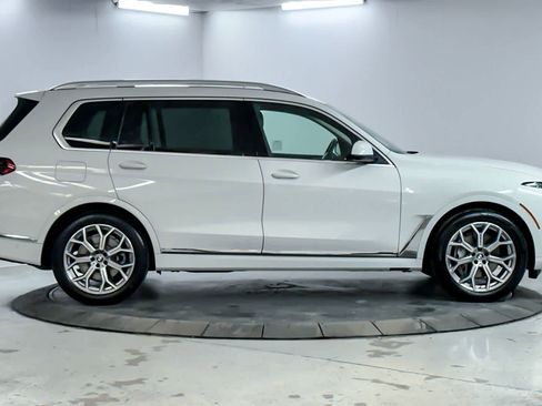 Used 2026 BMW X7 xDrive40i image 8