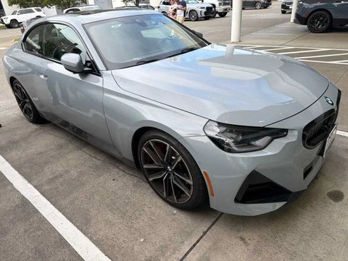 Used 2022 BMW 230i Coupe w/ Premium Package 2 RWD image 4