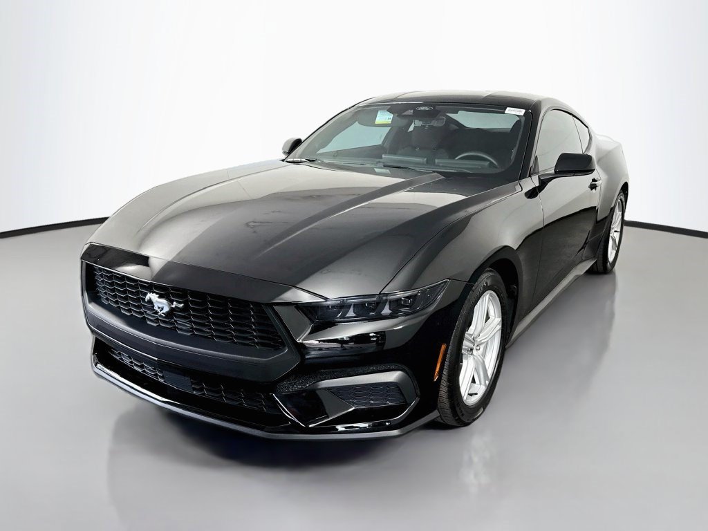 Used 2026 Ford Mustang Coupe RWD image 4