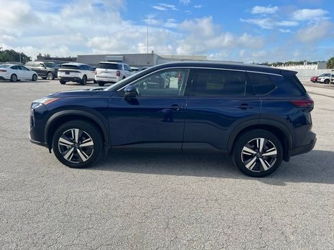 Used 2024 Nissan Rogue SL AWD/4WD image 7