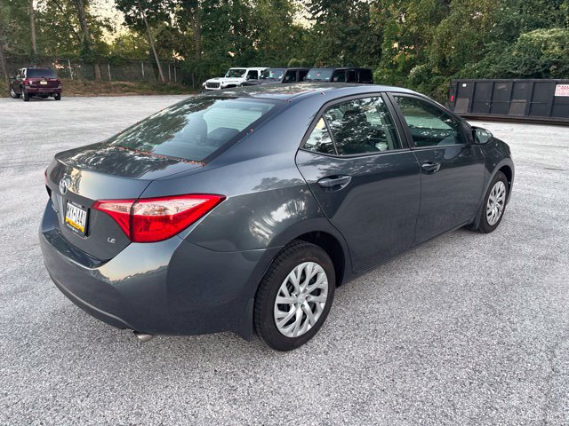 Used 2017 Toyota Corolla LE w/ Carpet Mat Package (TMS) FWD image 4