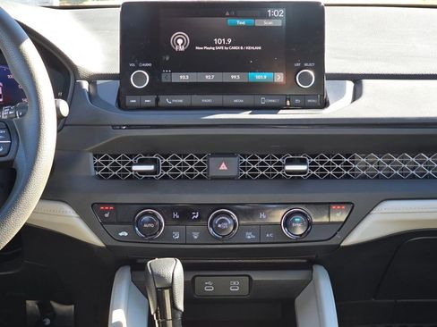 Used 2023 Honda Accord EX image 17