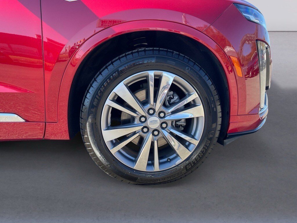 Used 2024 Cadillac XT6 Premium Luxury AWD/4WD image 9