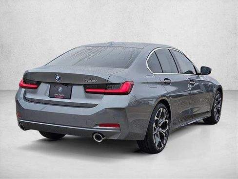 New 2026 BMW 330i 330i image 2