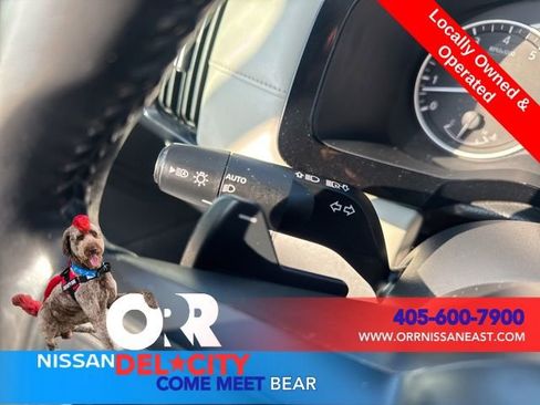 Used 2024 Nissan Pathfinder SV image 22