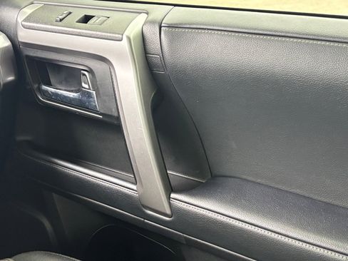 Used 2021 Toyota 4Runner SR5 image 30