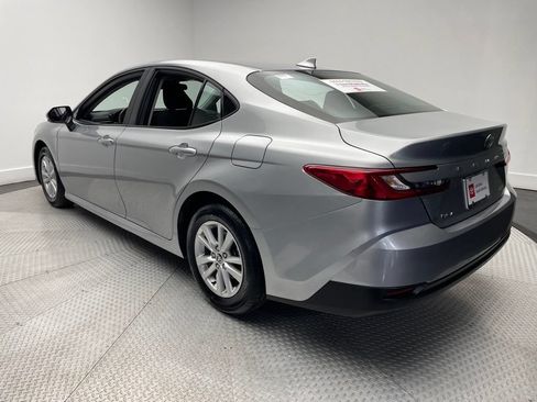 Used 2025 Toyota Camry LE FWD image 7