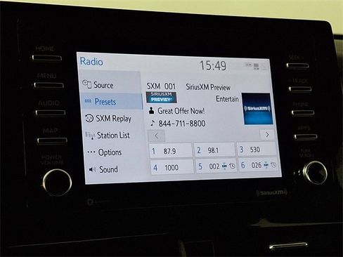 Used 2022 Toyota Camry LE image 3