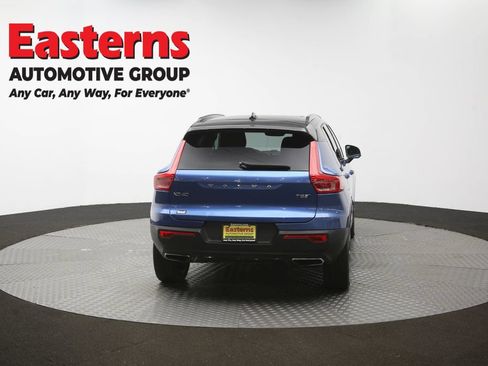 Used 2020 Volvo XC40 T5 R-Design AWD/4WD image 38