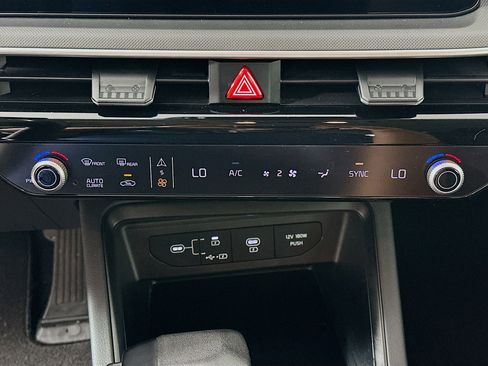 Used 2025 Kia K5 LXS image 22