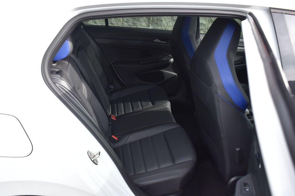 Used 2024 Volkswagen Golf R AWD/4WD image 23